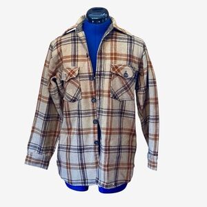 Woolrich Vintage Men's Tan and Brown Plaid Shirt Jacket Size Small